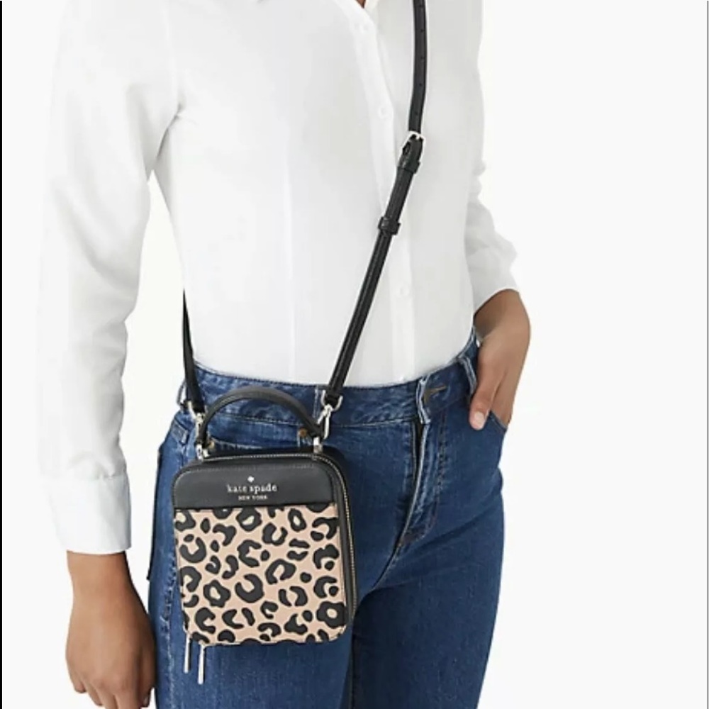 Kate Spade Daisy Vanity Crossbody Graphic Leopard Leather Top Handle Case Black - Picture 2 of 6